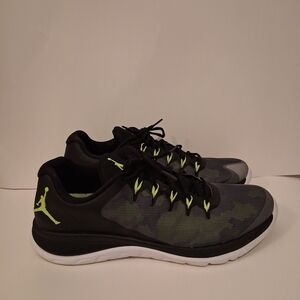 Nike Jordan Flight Runner 2 Men’s Size 12.5 Black Neon Green Shoes 715572-018
